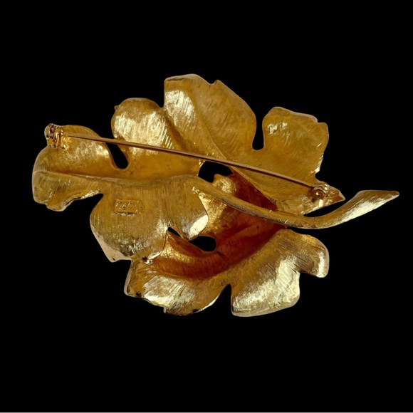Vintage Signed Judy Lee Triple Oak Leaf Goldtone Brooch - Picture 6 of 7